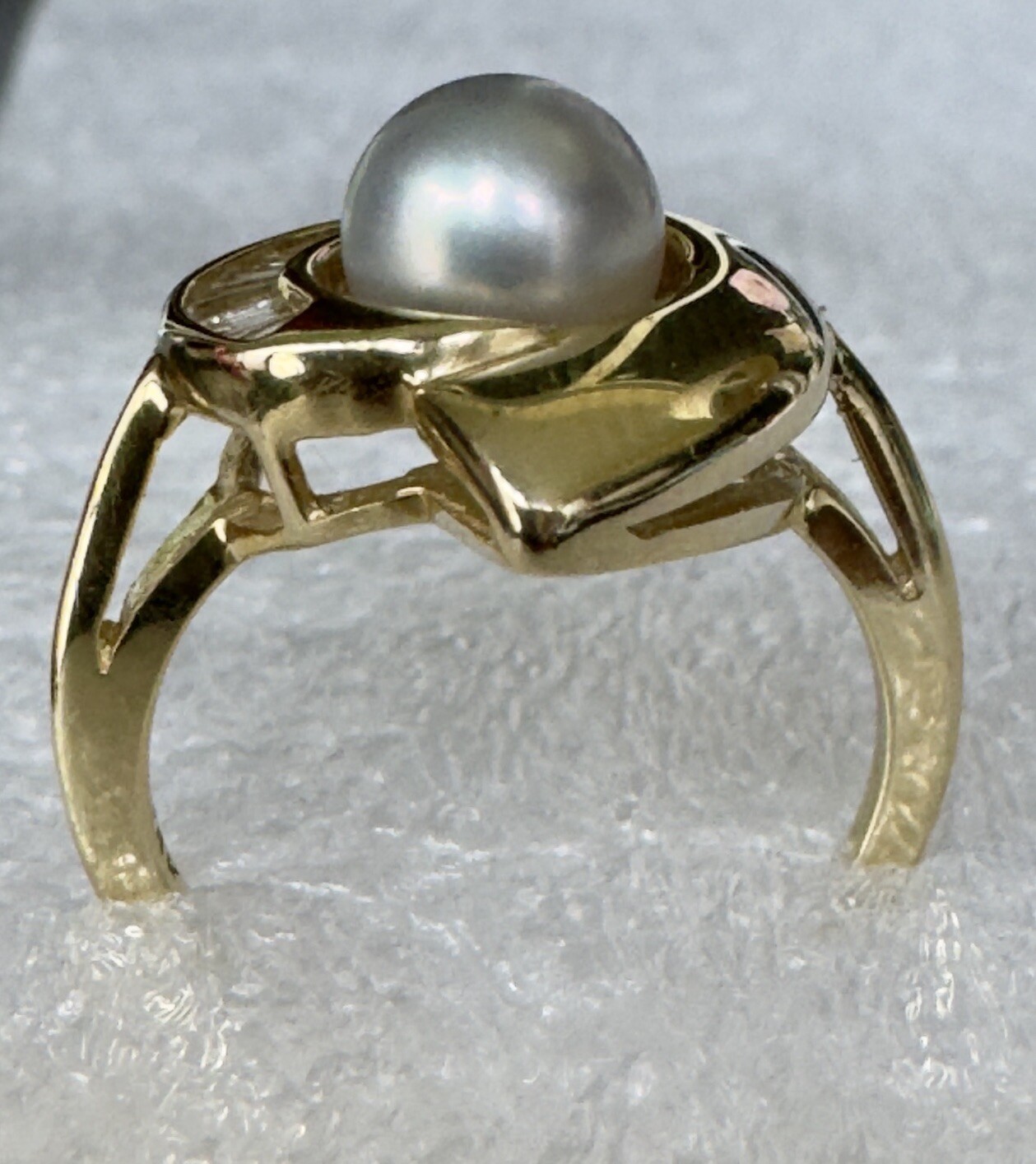Classic 14k Solid Yellow Gold Natural White Pearl and Diamond Ring Size 4.75