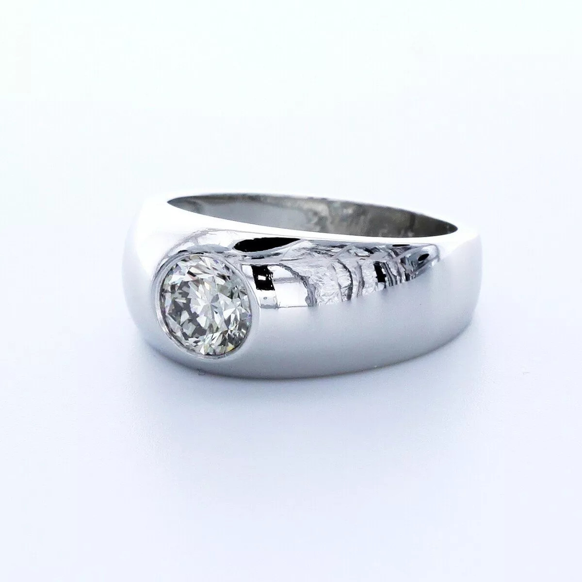 Solitaire Mens Ring Platinum Classic Round 1.39 Carat Lab-Grown Diamond H VS2