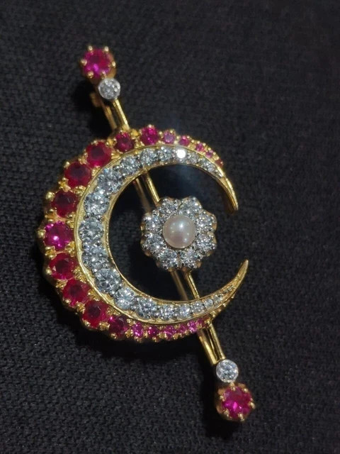 Moon Brooch Pin Beautiful 3CT Round Cut Natural Ruby 14K Yellow Gold Plated
