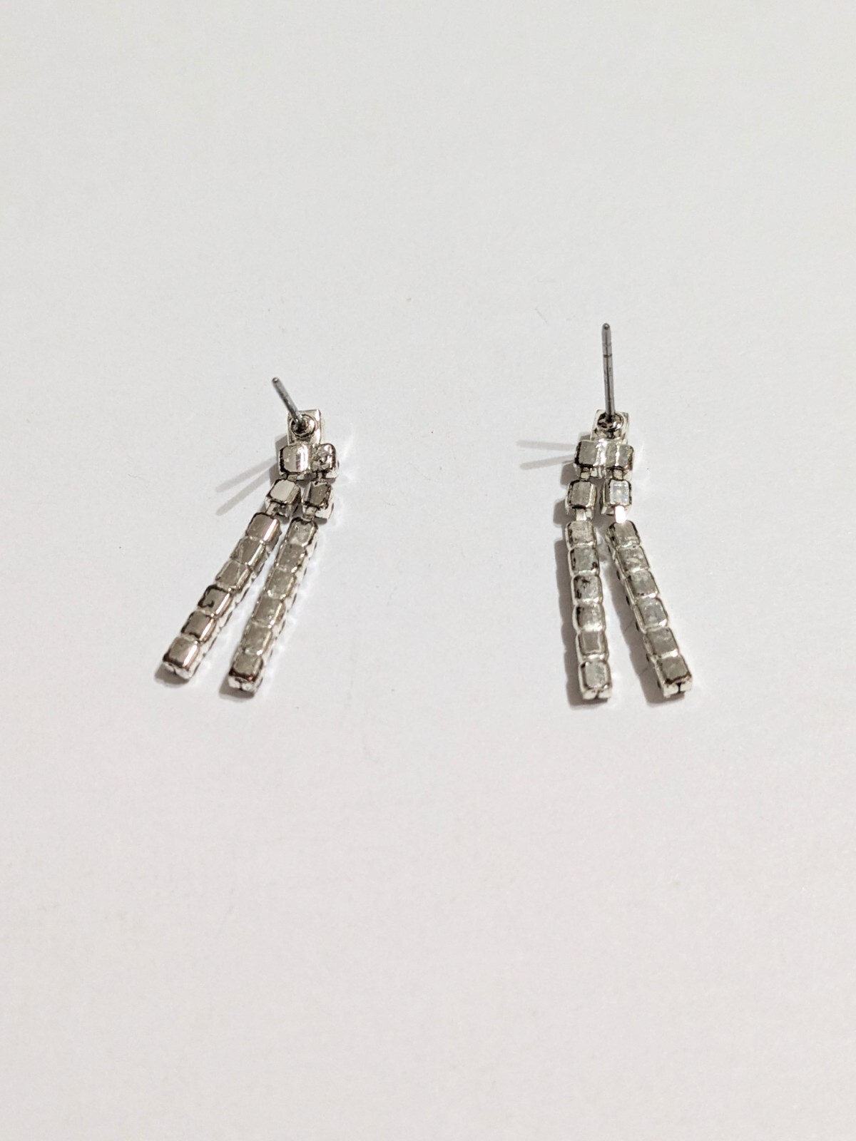 Silver Tone Layered Prong Set Rhinestone Stud/Drop Earrings. 1″. Modern.