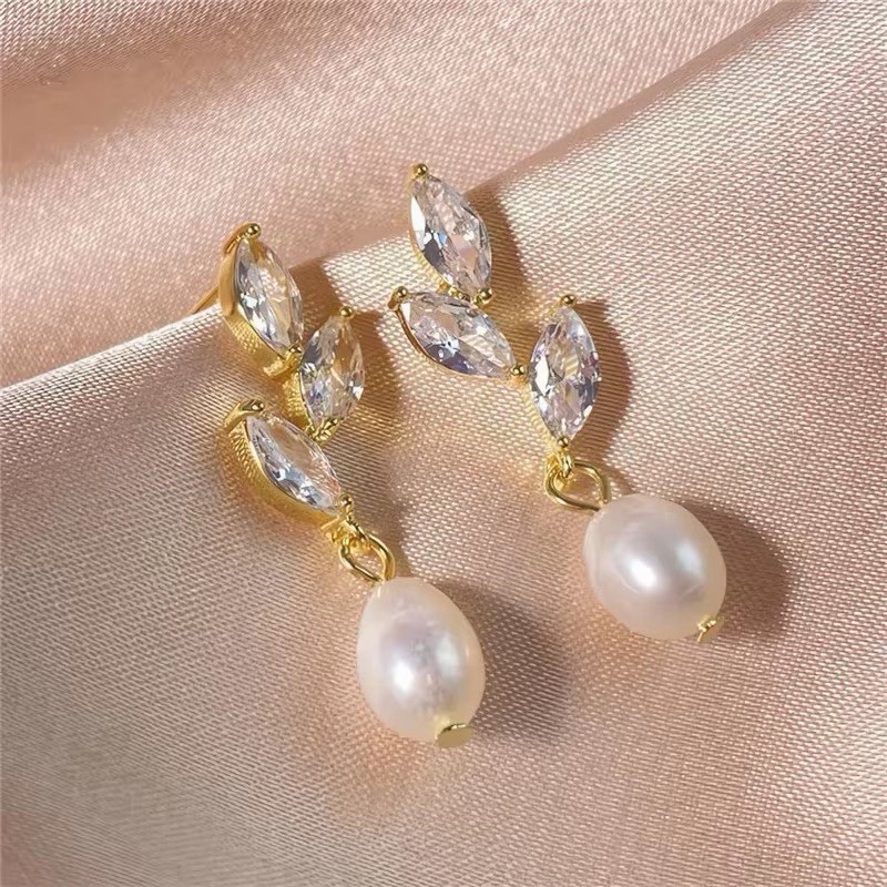 Formal Dangle Earrings – Bridal Faux Pearl Gold Leaf