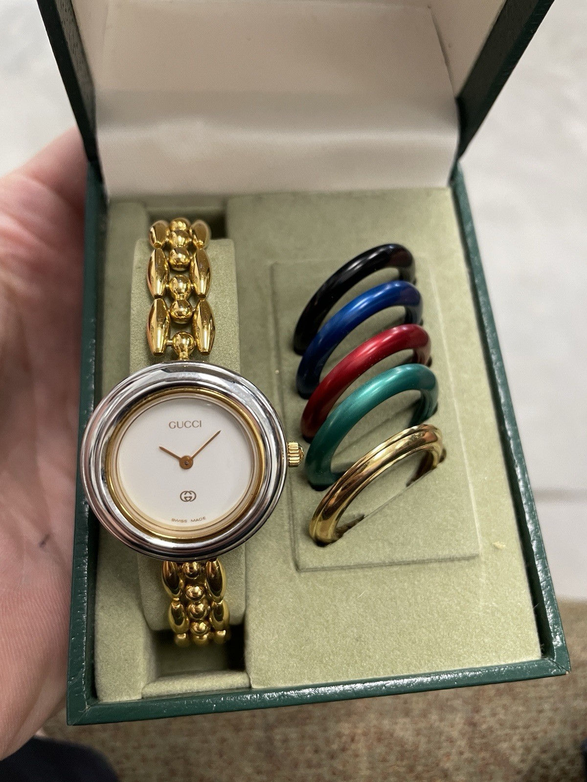 Vintage Gucci 1100-L Bezel Watch – 6 Interchangeable Bezels Box