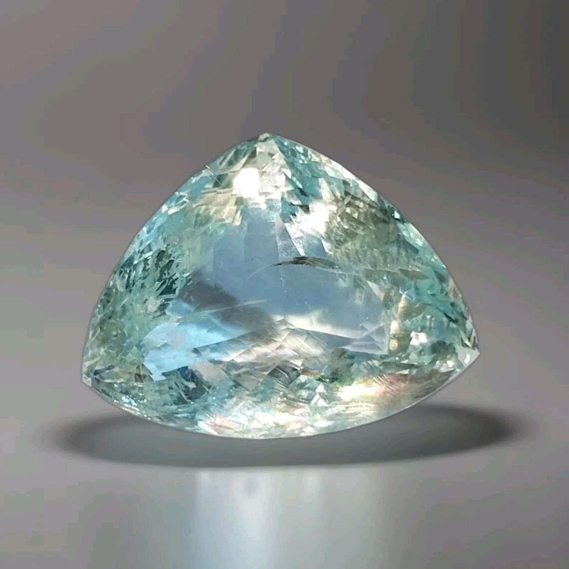 55 ct Natural Aquamarine trillion shape no heat Loose Gemstone