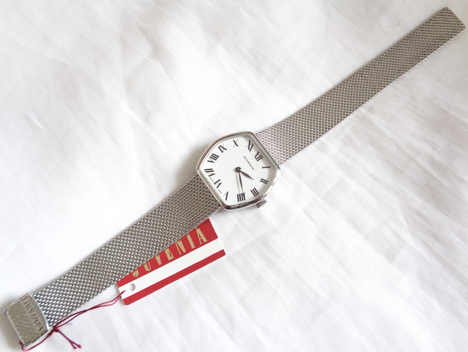 Vintage Juvenia Winding Stainless Steel Ladies Watch Ref 9107X-BA Swiss 17J NOS