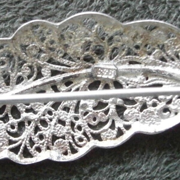 935 Argentium Silver Filigree Leaf Vintage Brooch ~ 3.0g