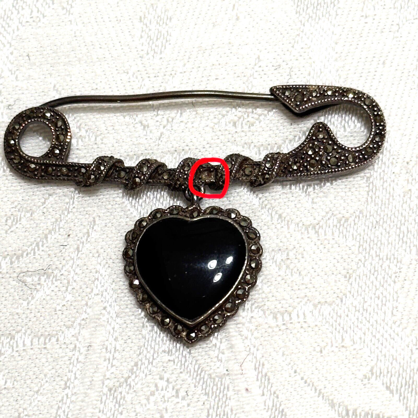 925 Sterling Silver Vintage Black Onyx Marcasite Brooch Safety Pin Heart 9.45g