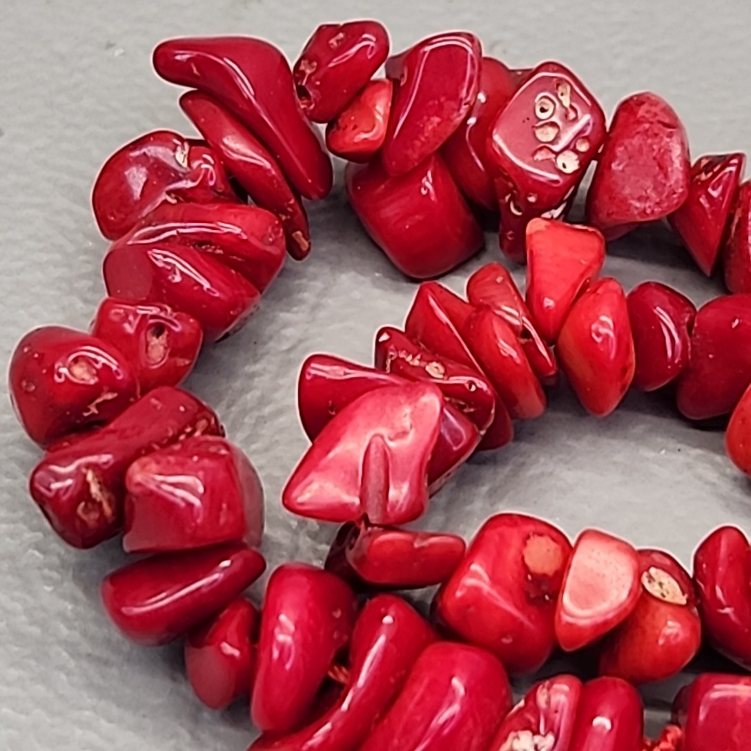 Necklace Red Dyed Coral Chip Beaded Polished Beach Sea Life 38″