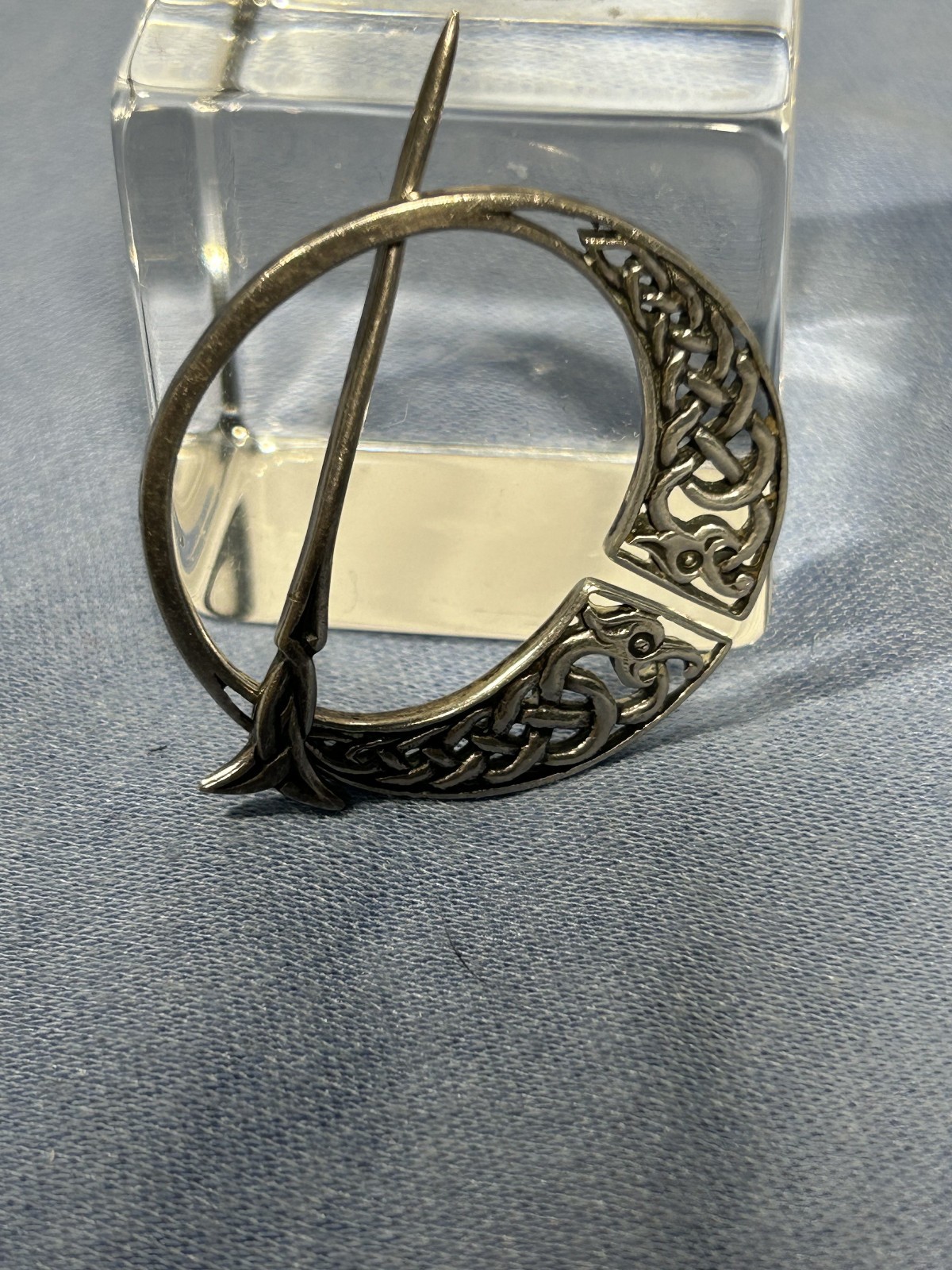 DRAGONS STERLING SILVER CLOAK PIN – IRISH / SCOTTISH -“UNA” HALLMARKED