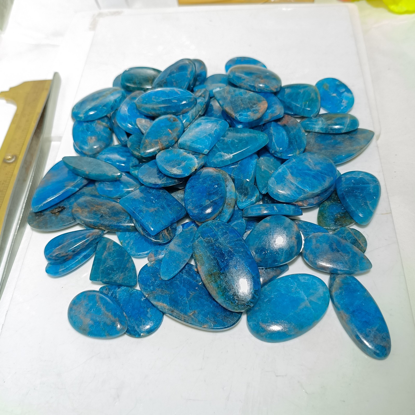 Natural Blue Apatite Polished Cabochon – Bulk Wholesale – Mixed Shapes 15–30 mm