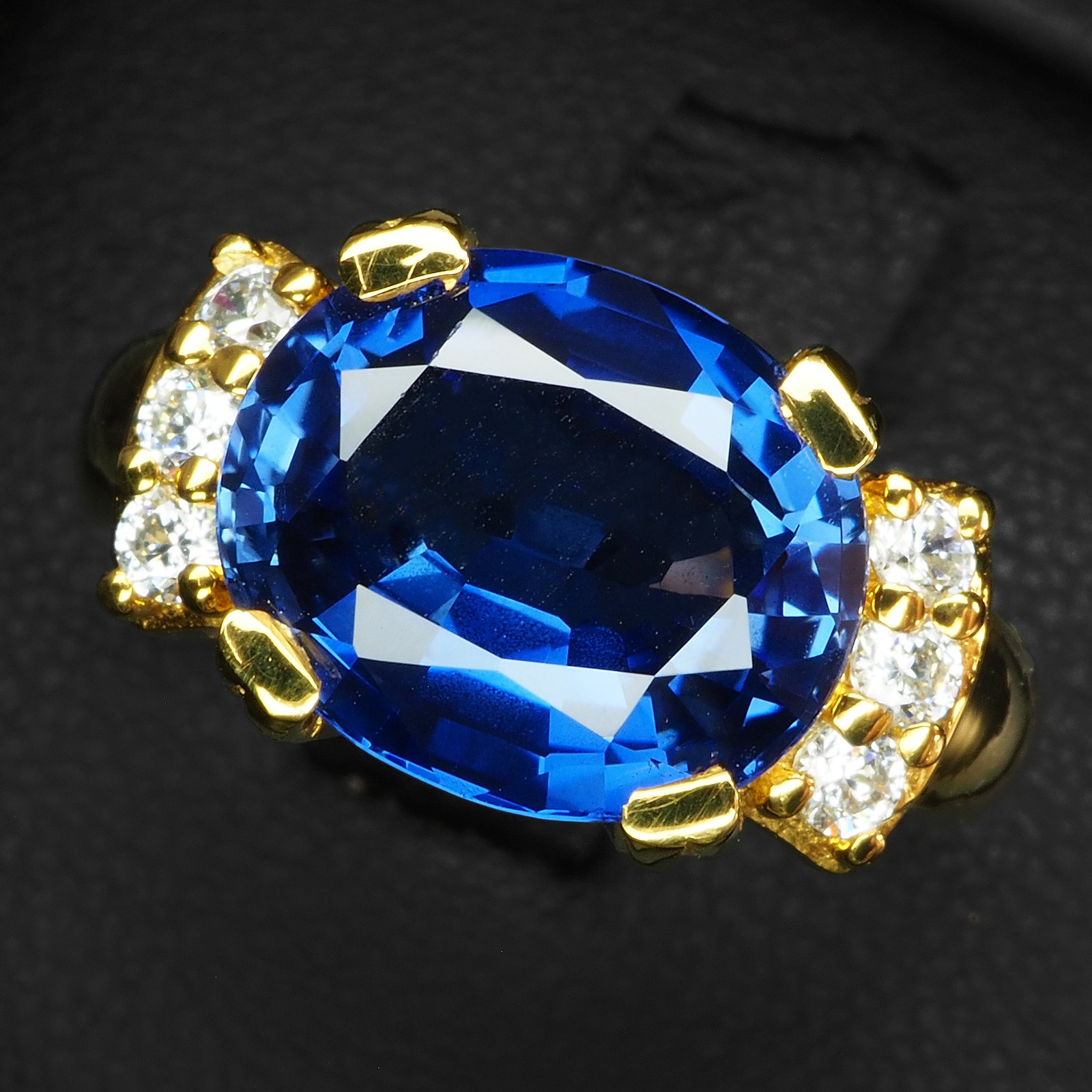 Stunning 4.55Ct Blue Sapphire Oval Cut Loose Stone For Custom Gold Ring Setting