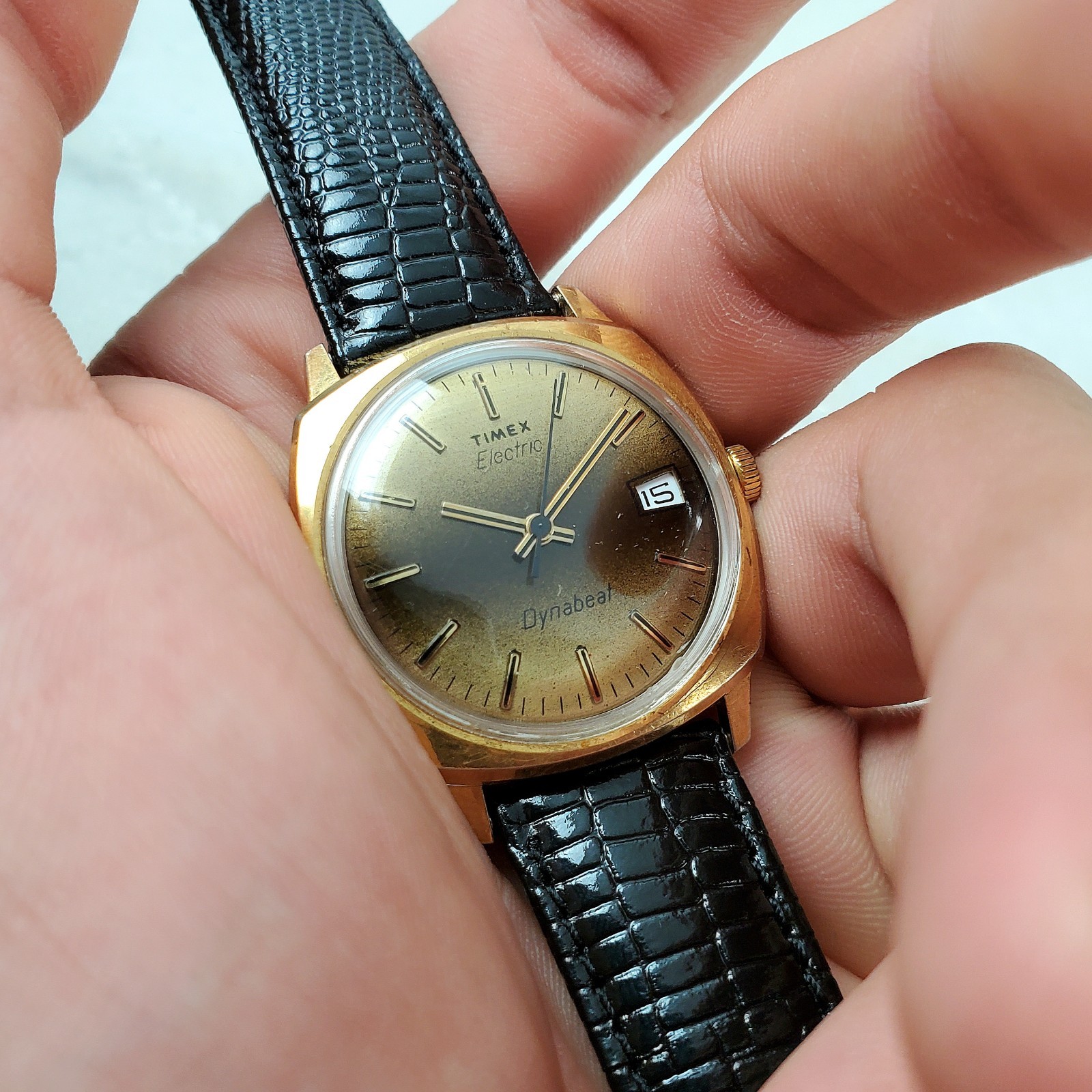 VINTAGE 1970’S TIMEX ELECTRIC DYNABEAT TIGER EYE DATE 34MM MEN’S WATCH