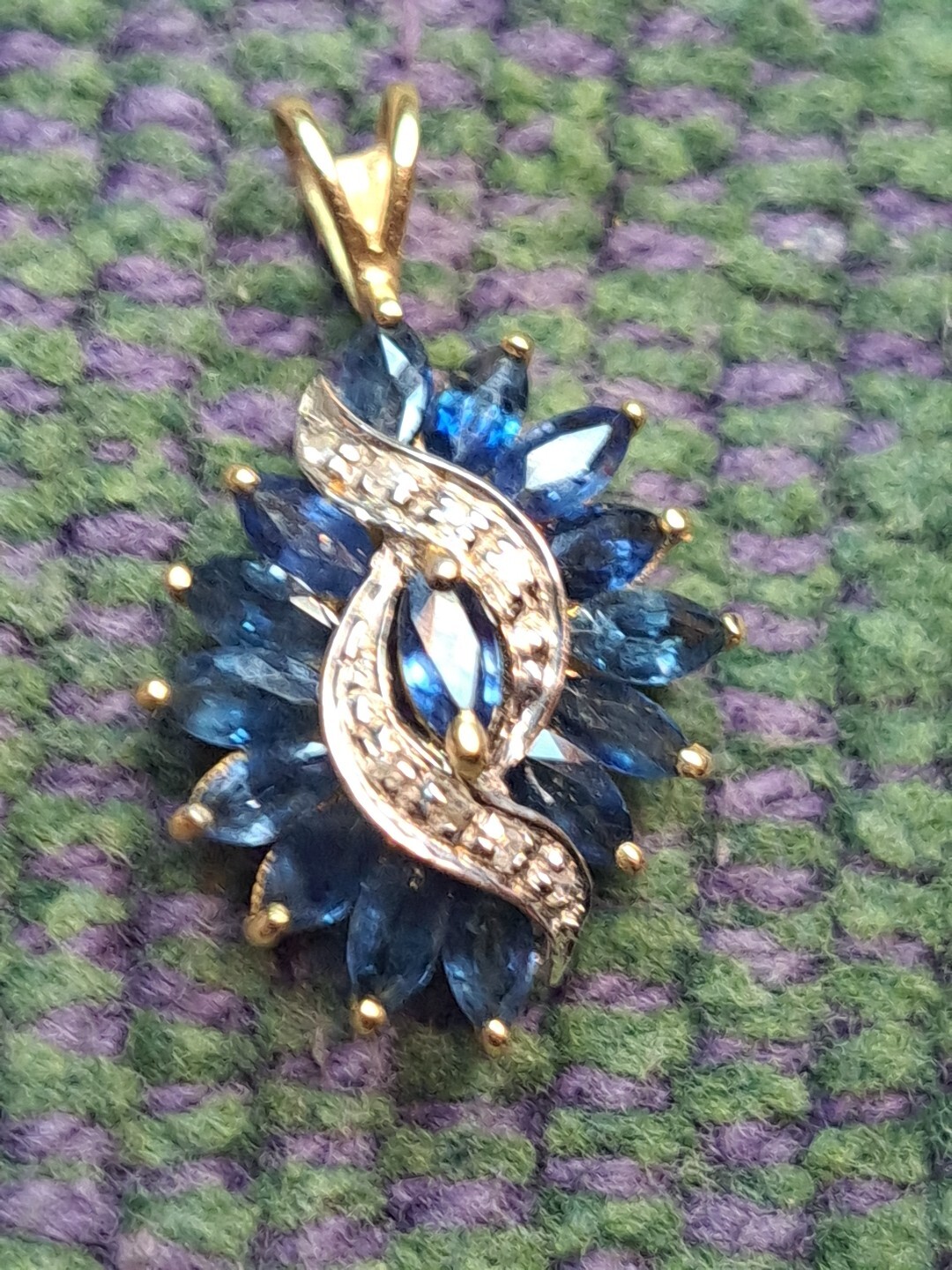 Solid 14k Yellow Gold Designer Pendant Amethyst-Diamond 25MM X 15MM 3 Grams 12-2