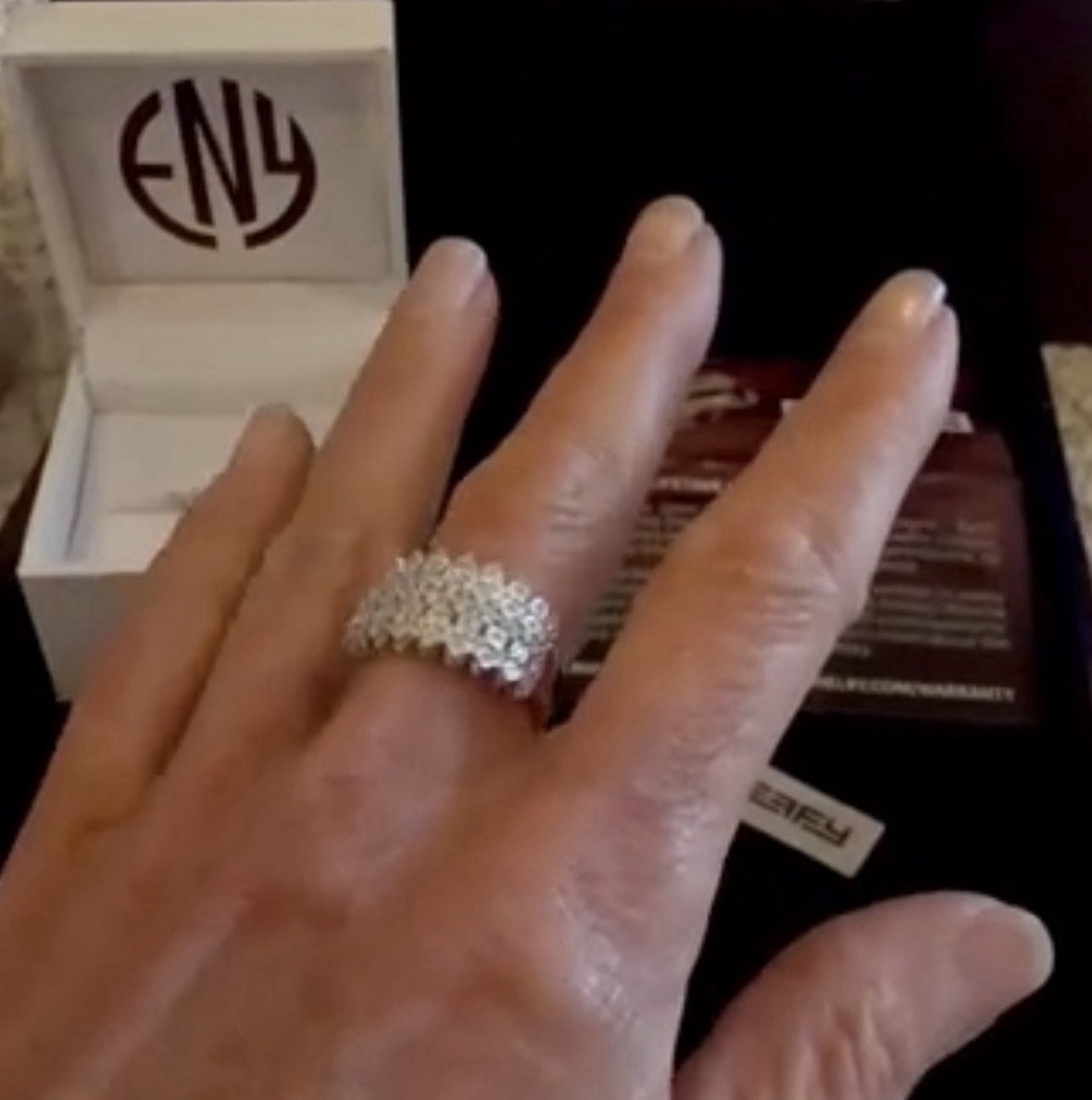 Effy ENY 925 Sterling Silver 0.30ctw Round Diamond Prong Band Ring Size 8 NIB
