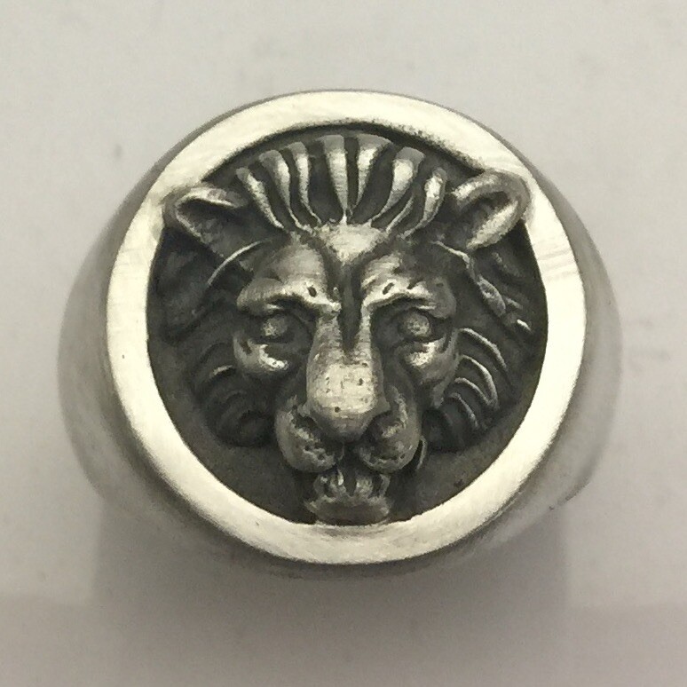 MJG STERLING SILVER HEAVY LION KING RING. BIKER. GUITAR PLAYER.