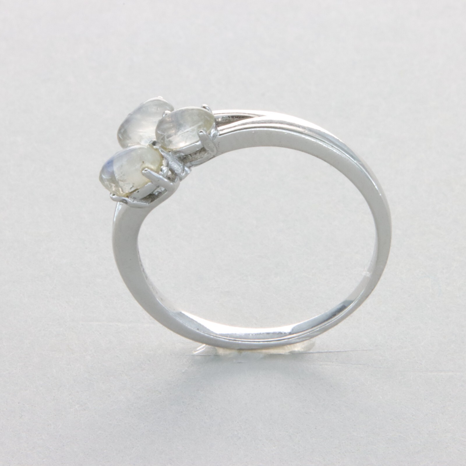 Triple Oval Rainbow MOONSTONE Ring – Multiple Sizes – 925 STERLING SILVER #138e