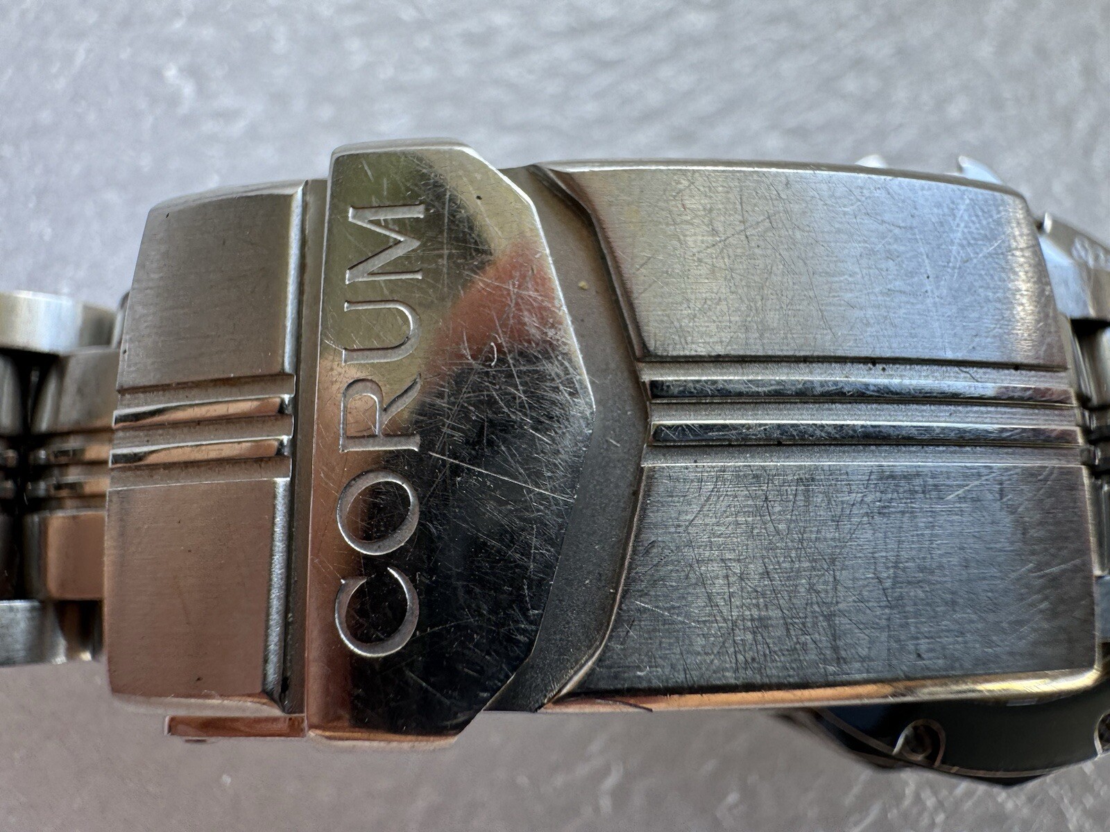 Corum Admiral’s Cup 29mm Steel .54 Diamond Quartz Case 039.440.47