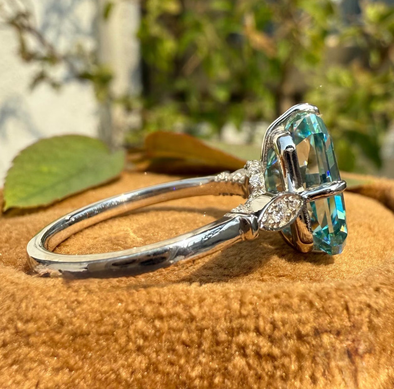 925 Silver, Blue Diamond Ring with Accents, Rare 14.30 Ct Certified Treated