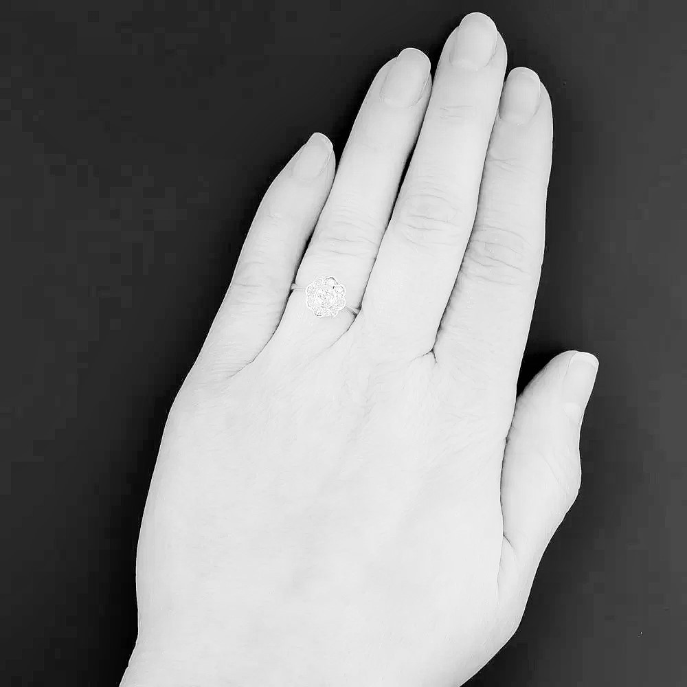 0.36Ct White Round Cut Bezel Set Flower Style Engagement Wedding Ring 925 Silver