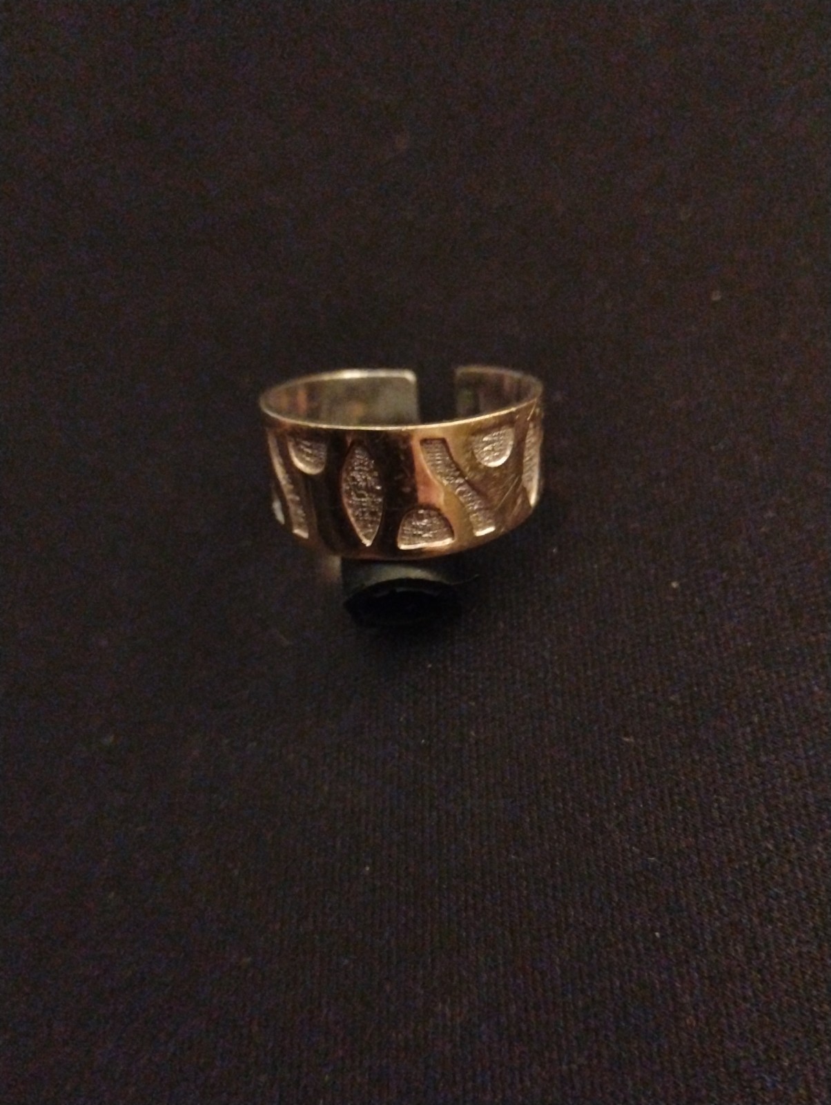 Vintage 18K Gold and Palladium Alien Petroglyph Annunaki Mens Ring Size 9.5
