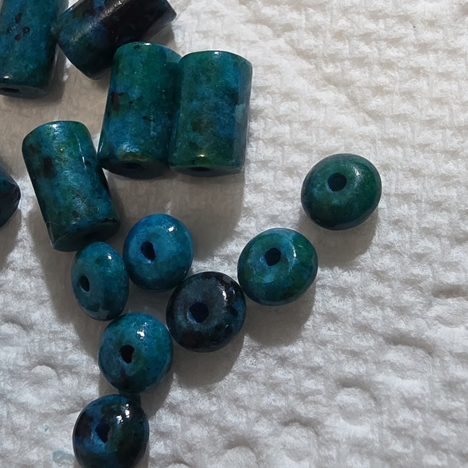 Smooth Stone Tube Rondelle Beads Lot Center-Drilled Blue Green 16 Diferentes