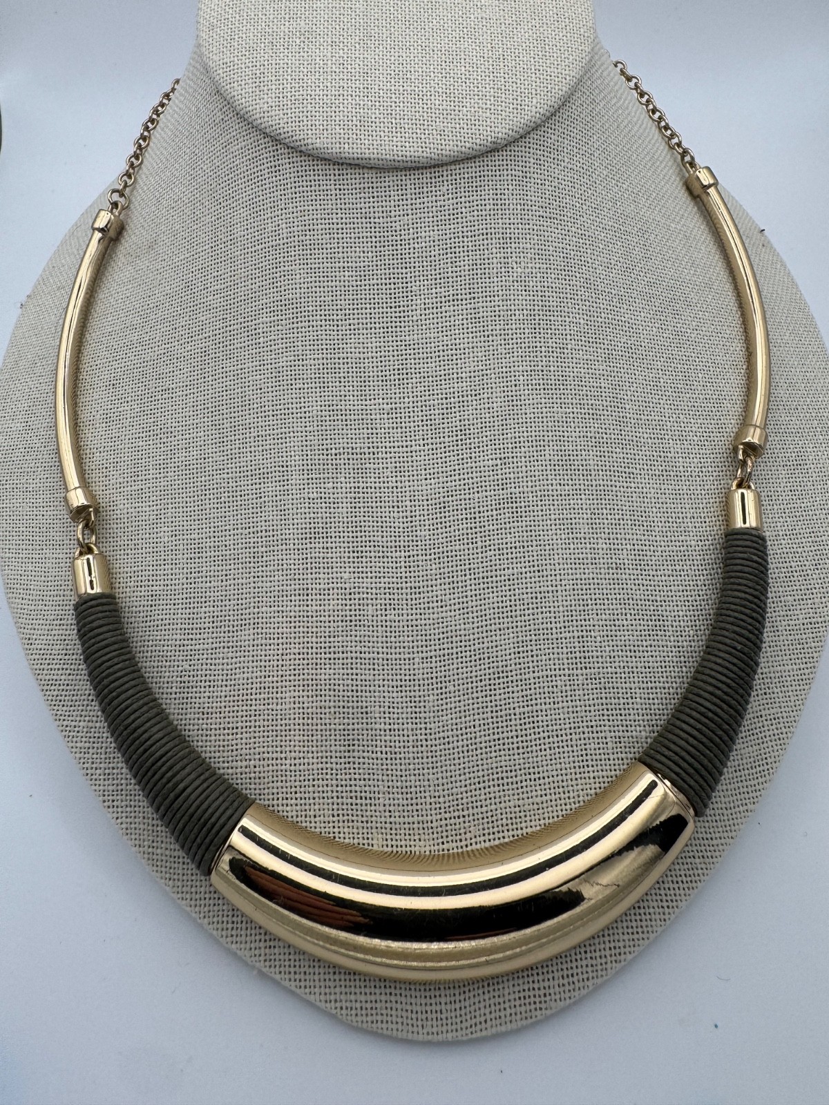 White House Black Market Gold Tone Raffia Crescent Collar Statement Necklace WHB