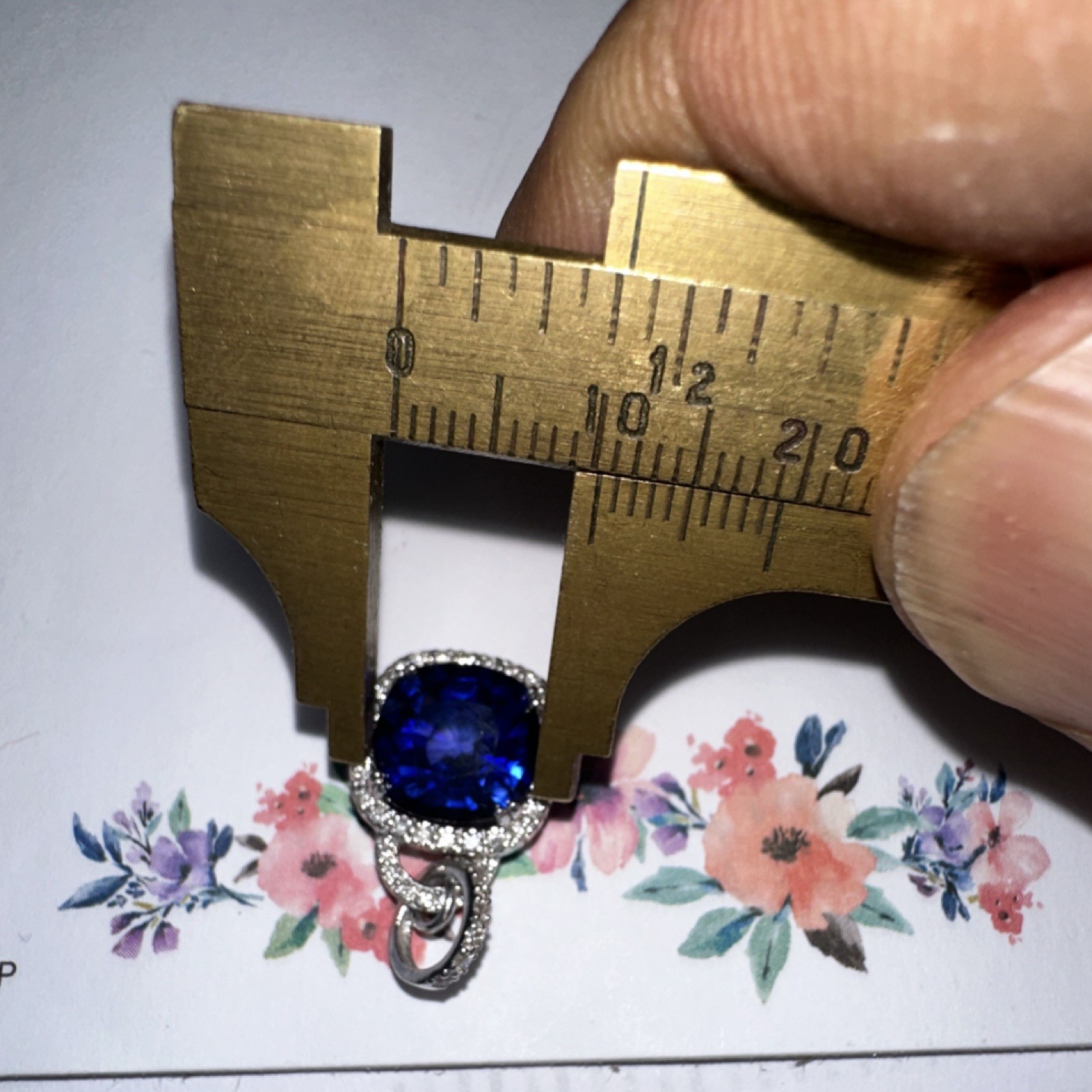 14 k white gold 10 mm Square Pendant Sapphire Blue diffused. Natural Diamonds.