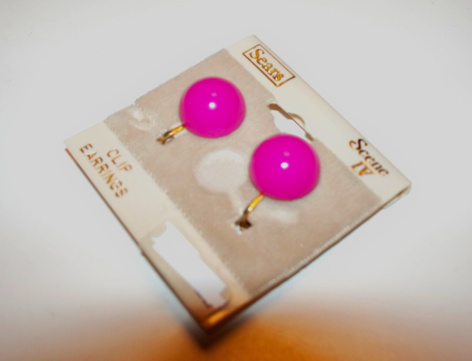 NEW Jewelry Set 24”L Necklace & Clip Earring Color Fuchsia/Pink – O12