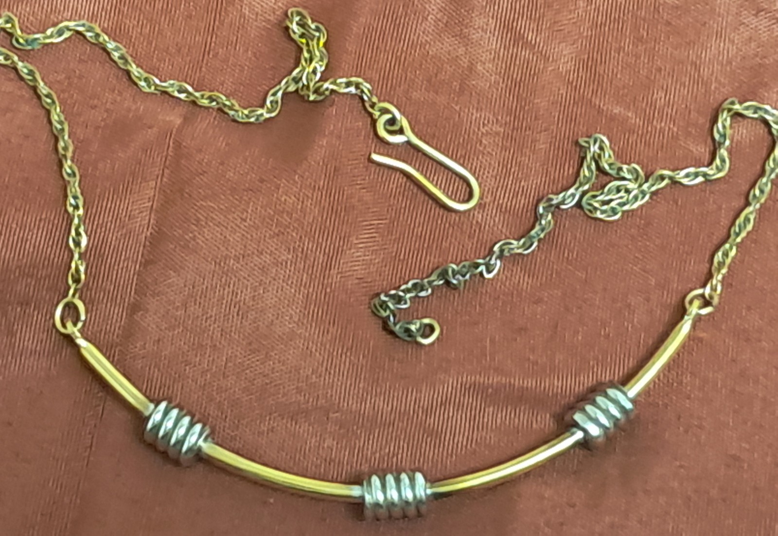 1/20 12K Gold Chain Balance Bar Necklace w/Silver Wrap 13.5″ Choker Length