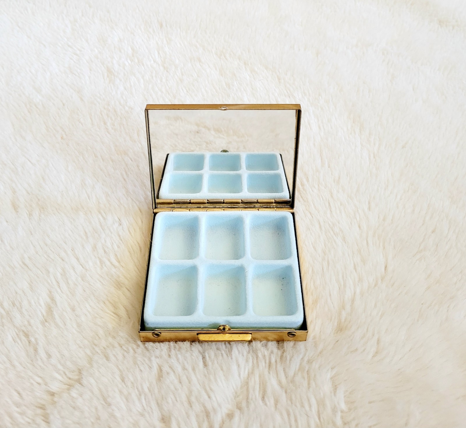 Vintage Earring Caddy Gold Travel Jewelry Box Mirror Compact Case