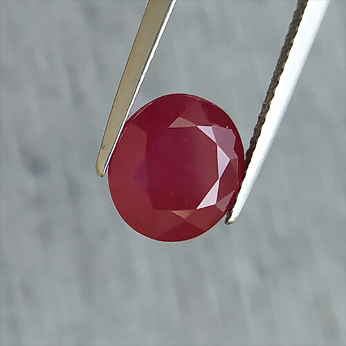 4.90 carats CORUNDUM PIGEON BLOOD RED RUBY OVAL LOOSE GEMSTONE ovale rubis rouge