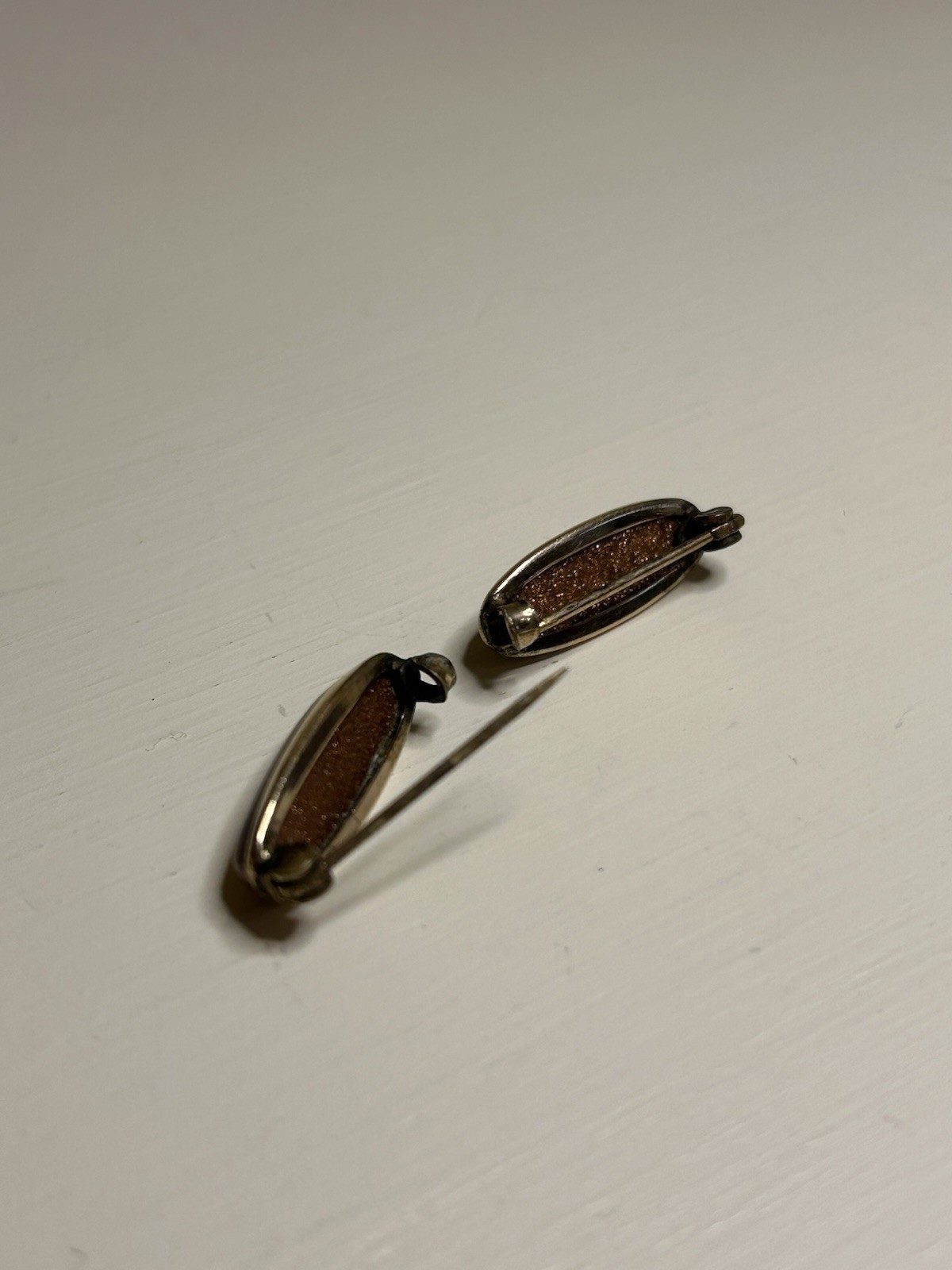 Antique Victorian 1880s Goldstone Lace Collar Pins Pair 3.0g C-Clasp Rolled Gold
