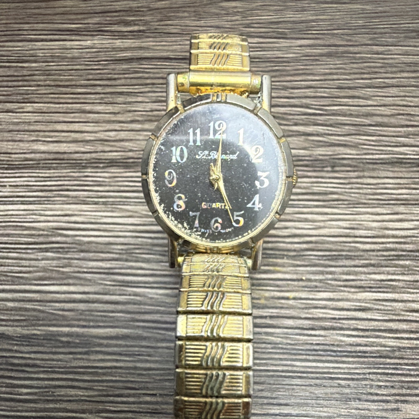 St. Bernard Vintage Quartz Analog Watch Black Dial Gold Tone Bracelet 23.9mm