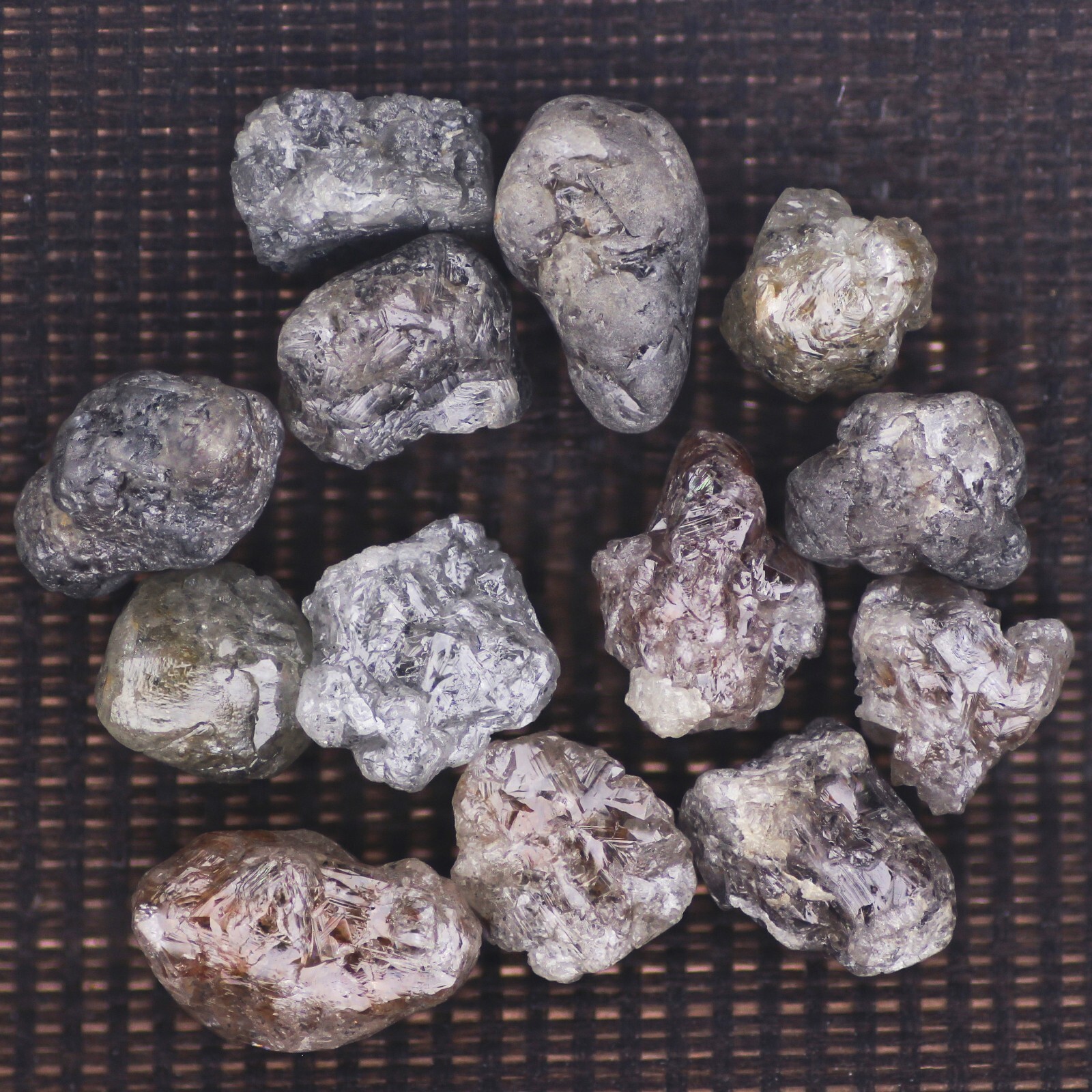 5pcs Real Red Natural Loose Uncut Raw Diamond