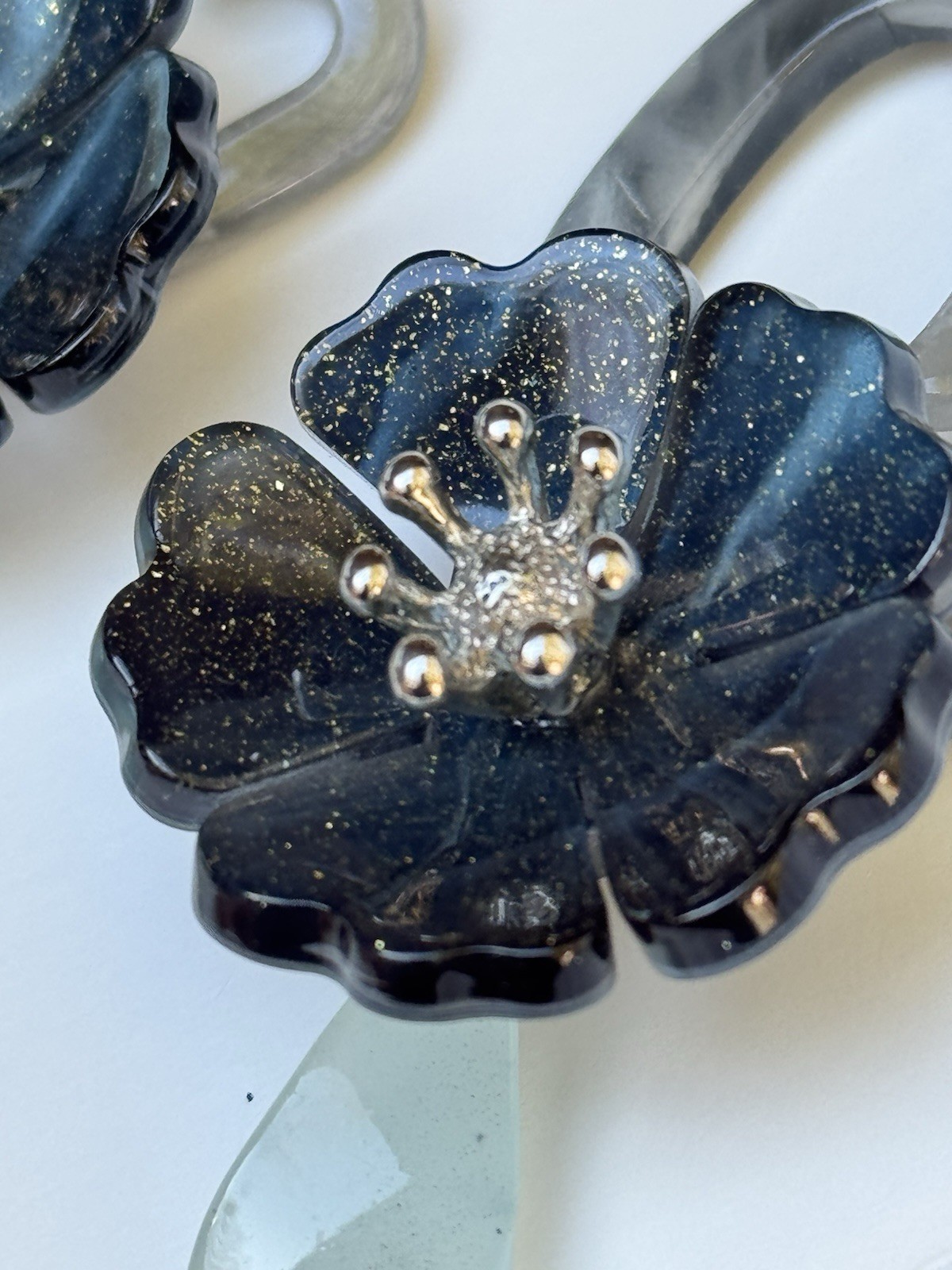 Antique Cobalt Blue Flower Dangle/Drop Earrings Silver Tone Resin