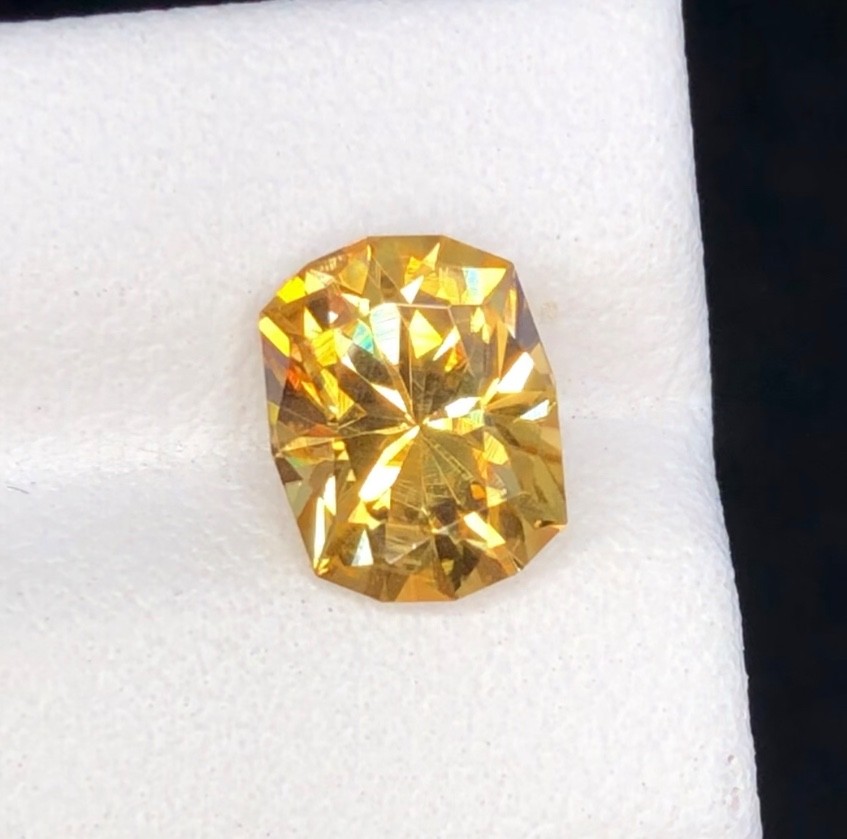 Precision Cut 2.28 CT Yellow Zircon Jewelry Making,Zircon Jewelry,Natural Zircon