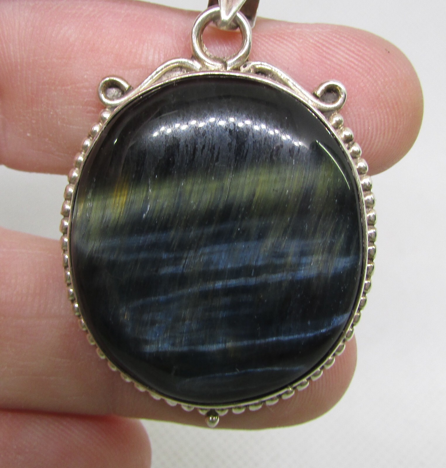 925 Sterling Silver Blue Hawke’s Eye Round Pendant 47x30mm – 13.7g