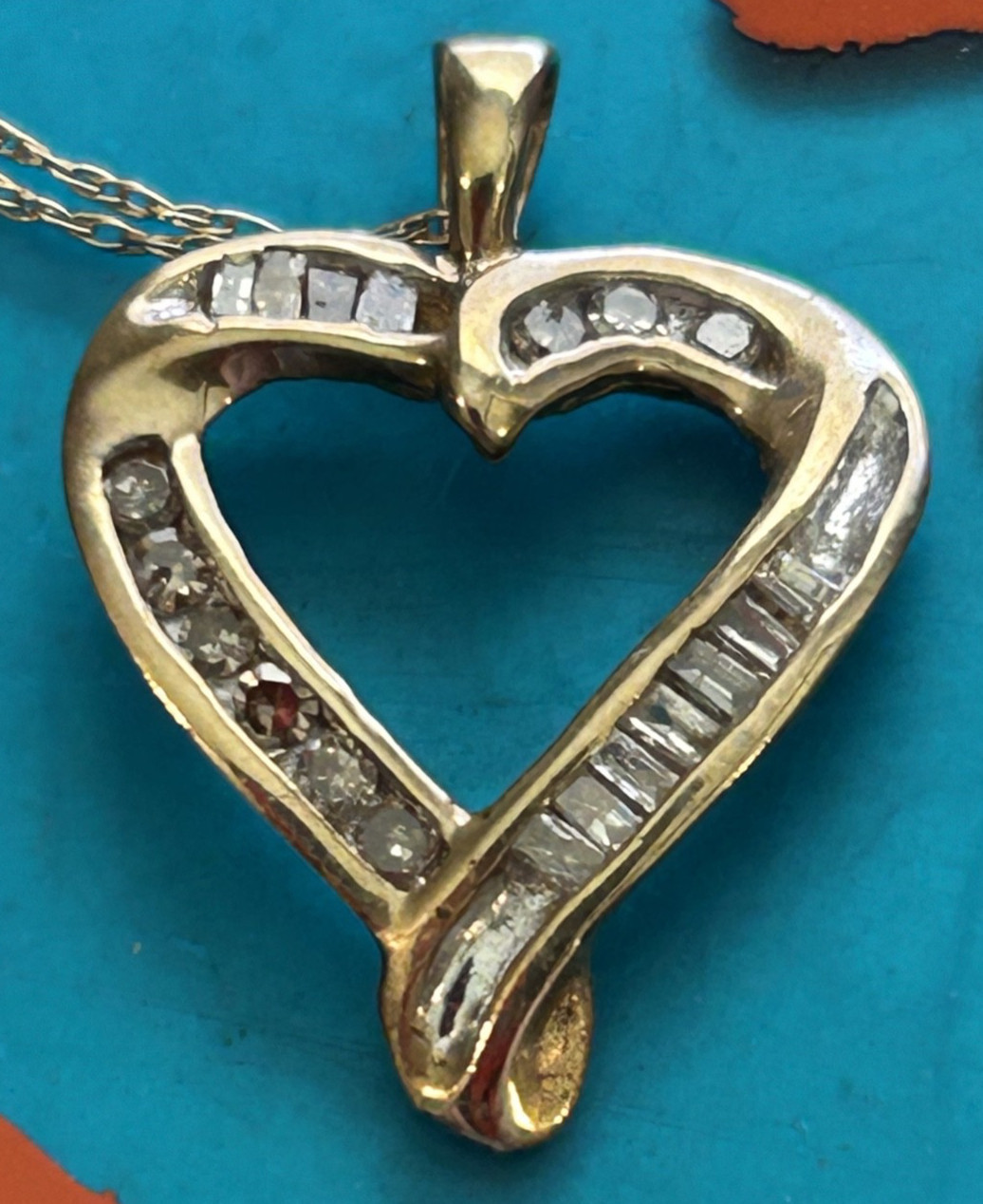 10K Gold Heart Pendant Necklace Diamond Accent Round & Baguette w/ 18″ Chain