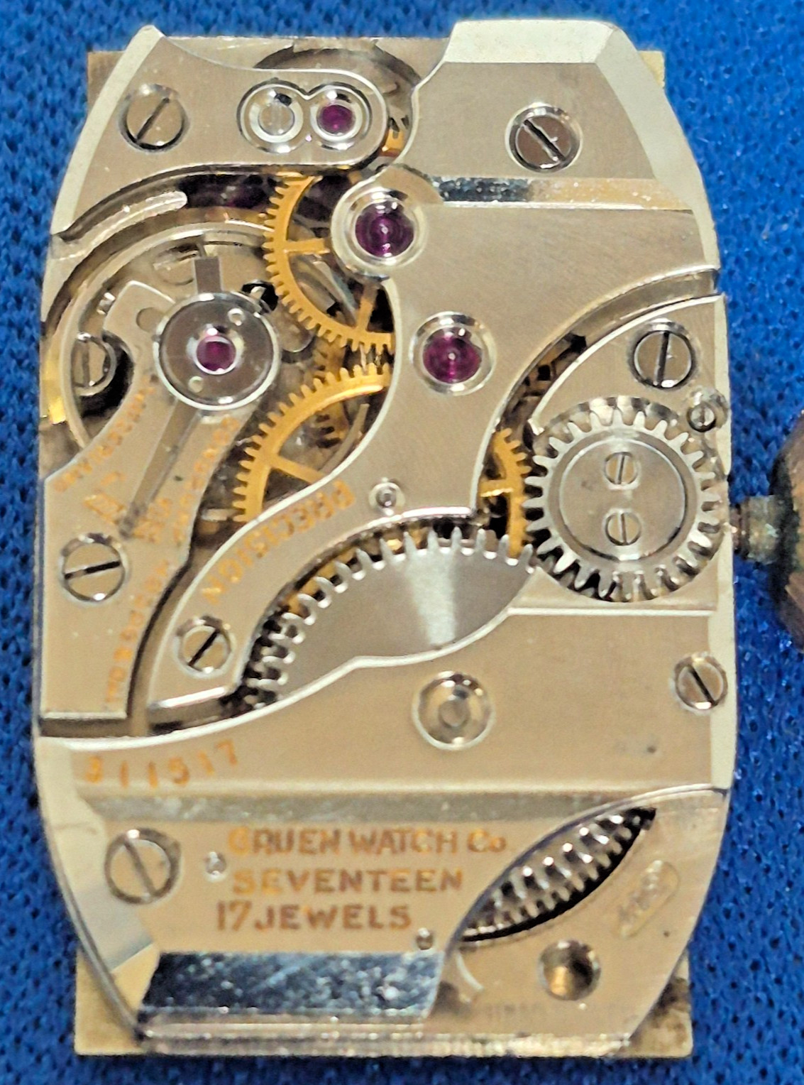 Extremely Rare Fancy Gruen Curvex Gold Filled Vintage Watch Unrestored Condition