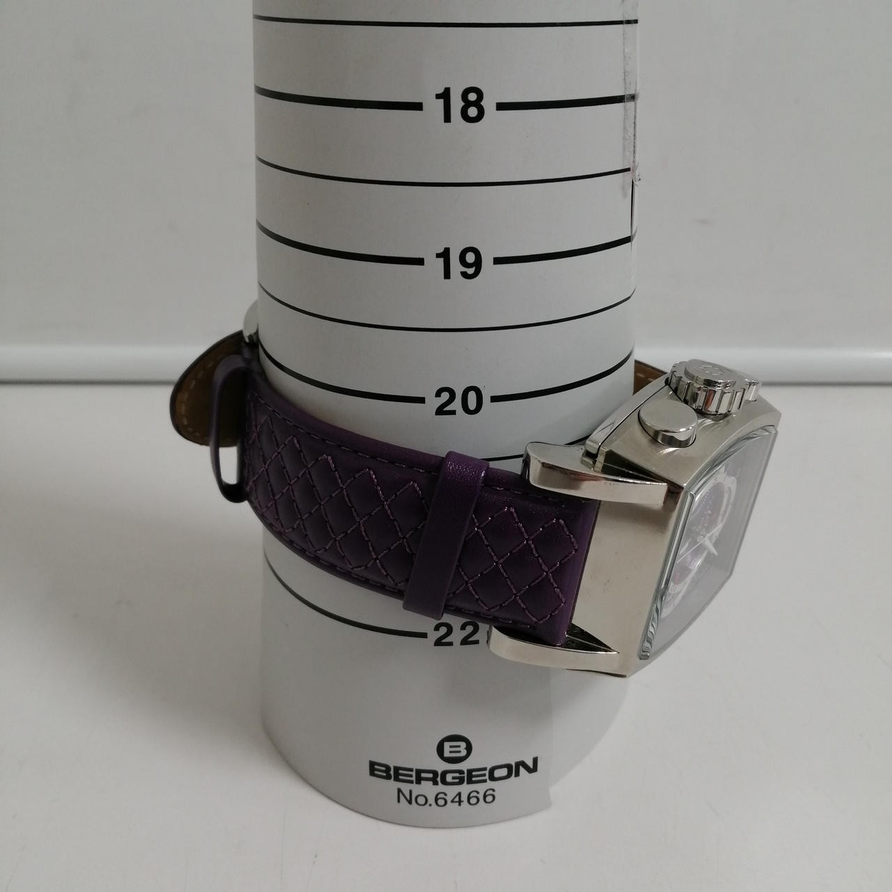 Invicta PUP 44038 Square Quartz Watch 100m Water Resistant Leather Band
