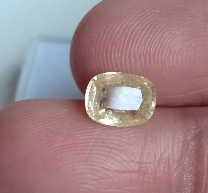 Sri Lanka Yellow Color Sapphire Natural Gemstone for Statement Jewelry 1.83 Ct