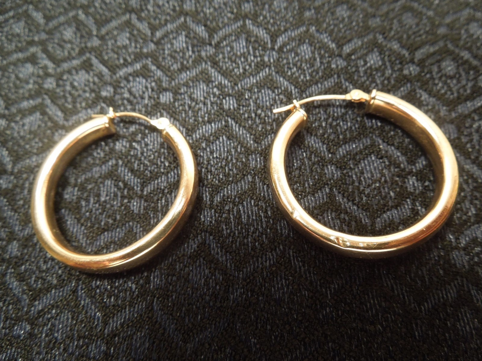 Large Sterling Silver & 1.00 tcw Diamond Hoop Earrings, NIB