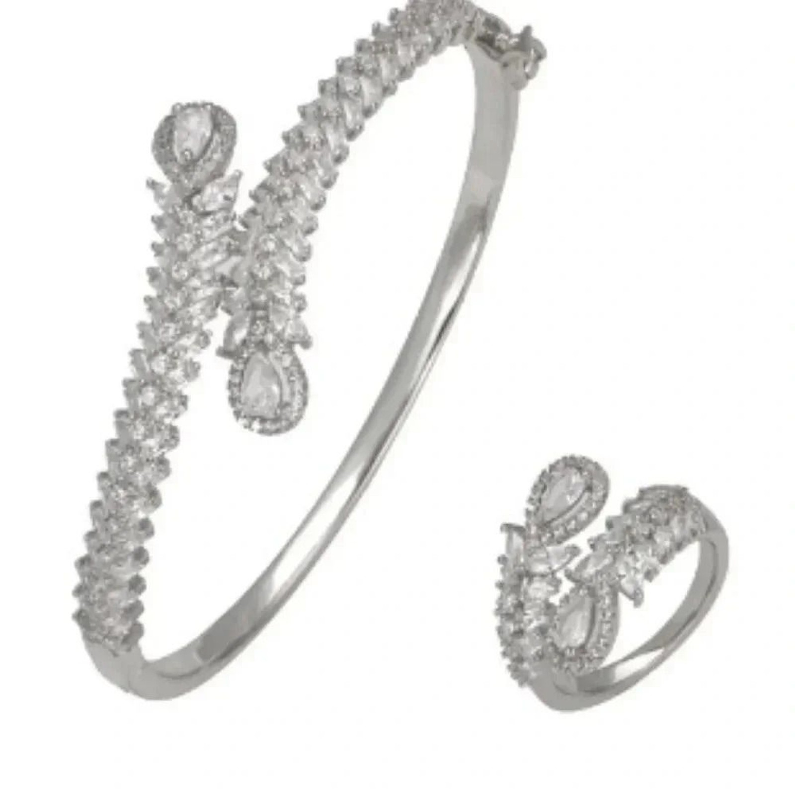She’s My Everything is a Unique 7pc. One-Of-A-Kind Tiara Ensemble