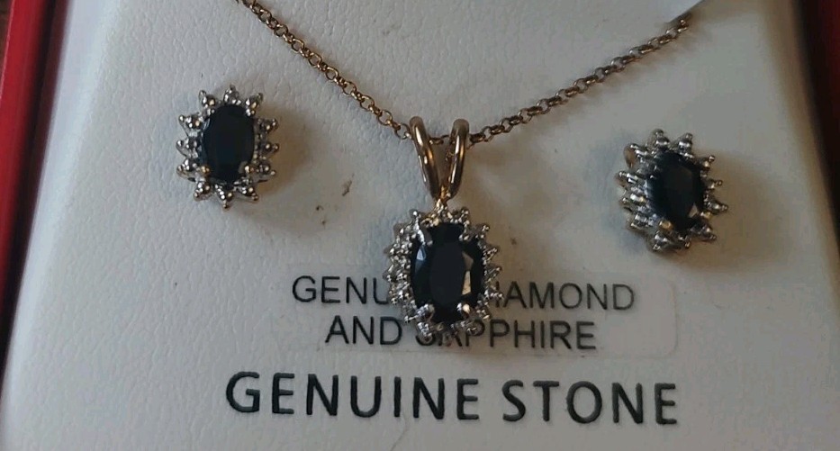 Macy’s genuine Sapphire & Diamond Halo Pendant Necklace Stud Earrings Set w/ Box