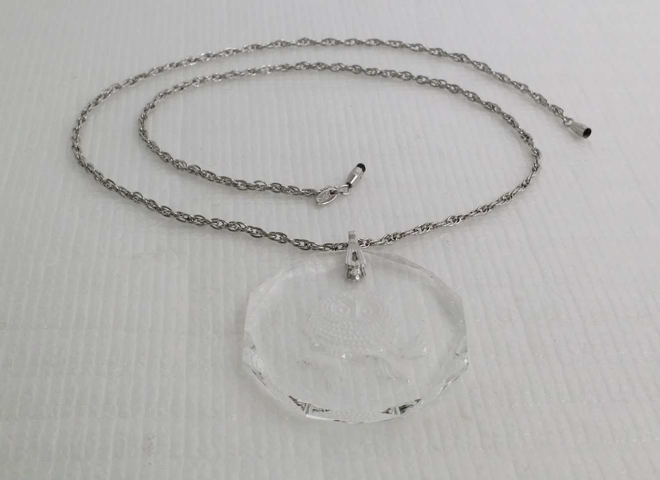 Vintage Silver Tone Simulated Turquoise Pill Box Pendant Necklace