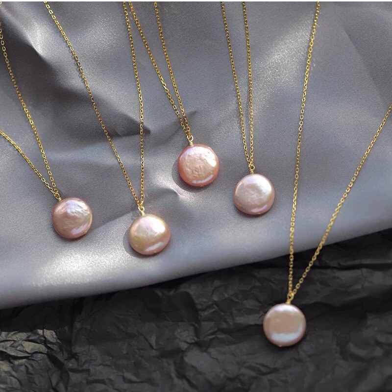 ZARD Round Baroque Pearl Pendant Necklace in Gold Chain Minimalist Jewelry