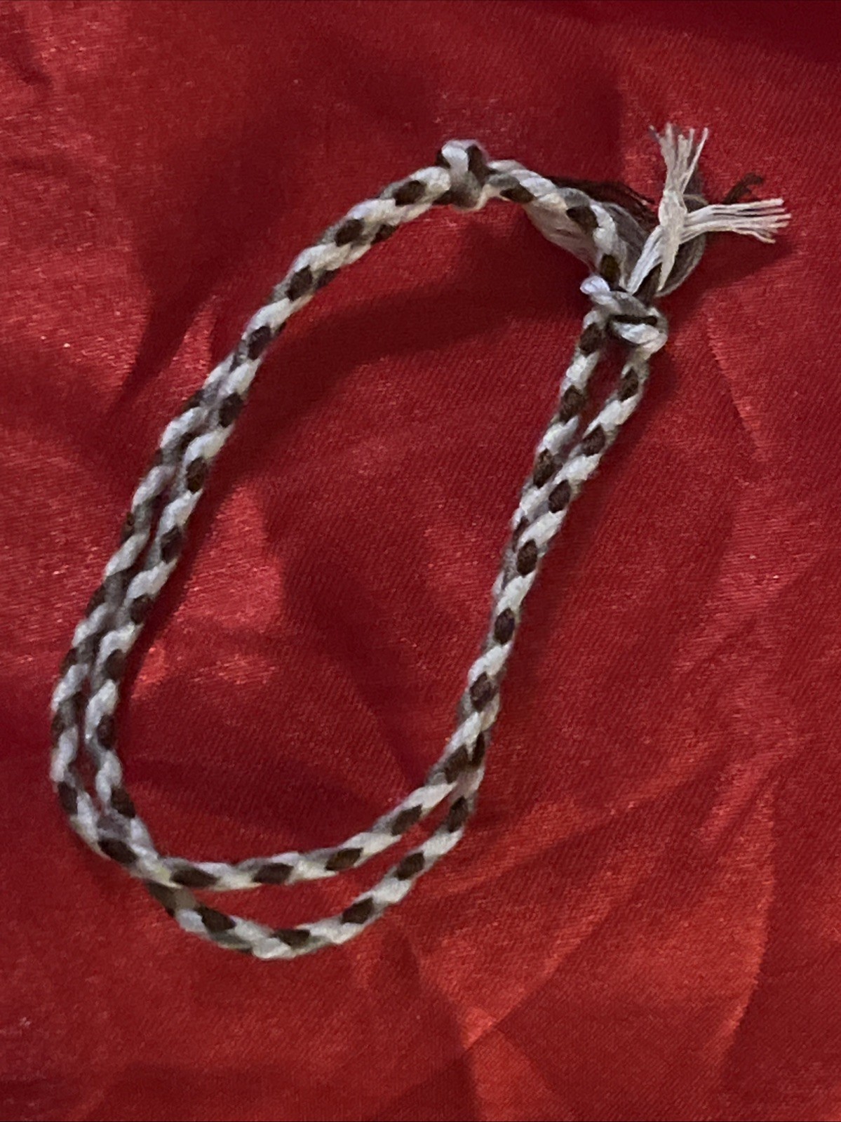 NEW BOHO BRAID THREAD FRIENDSHIP BRACELET ADJUSTABLE KNOT WHITE BROWN GRAY NIP