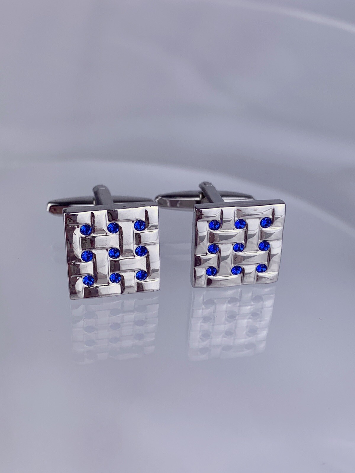 Blue Rhinestone Basket Weave Silver Tone Cufflinks Woven Modern Square VTG O1