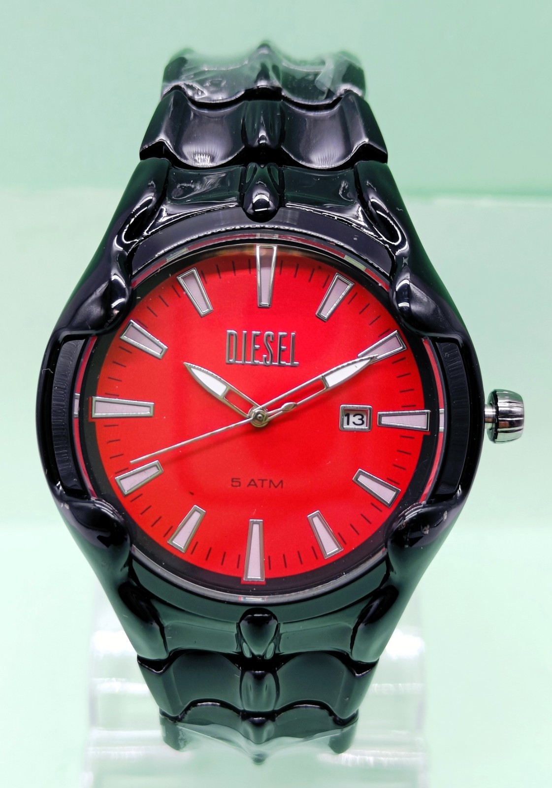 Fabulous Diesel Date Indicator Analog Dial Color Red Quartz Men’s Wrist Watch