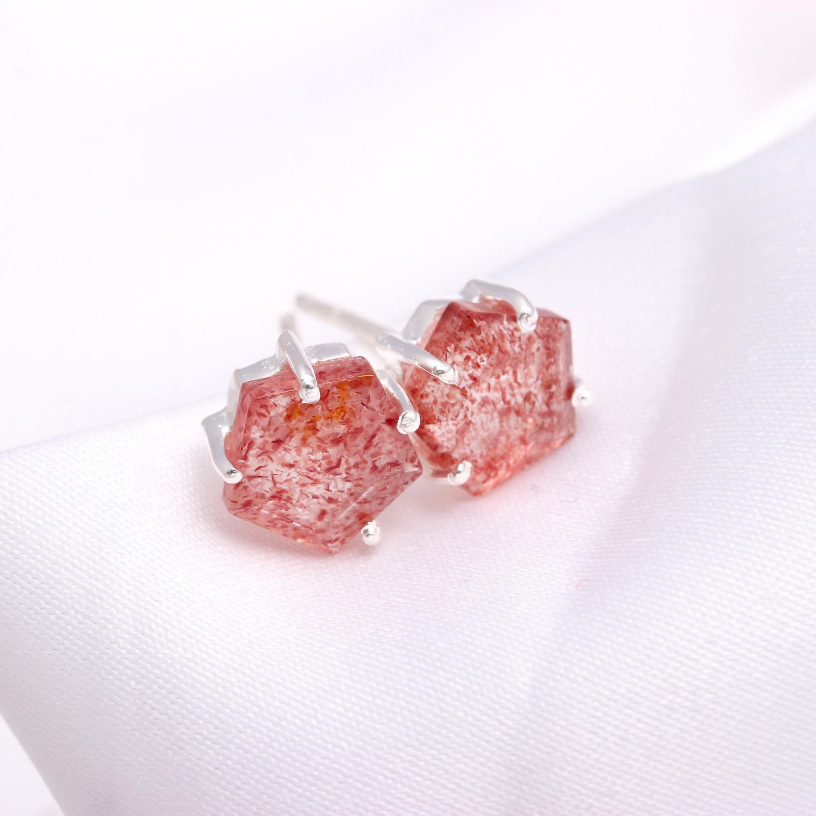 Natural Red Strawberry Pentagon Stud Earrings 925Sterling Silver Jewelry For Her