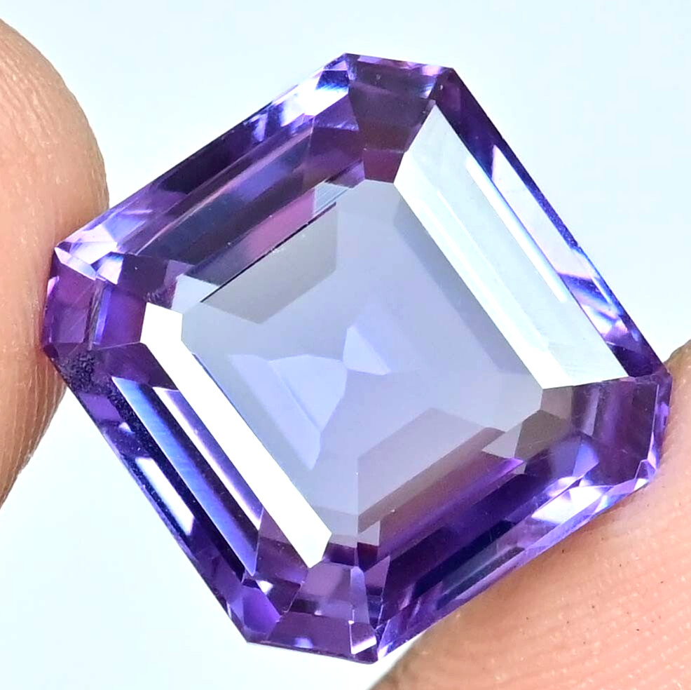 Flawless Natural Alexandrite Color Change 20.00 Ct Octagon Certified Gemstone